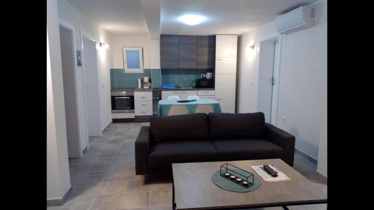Apartamento Ap Roko&Dina Nin Exterior foto